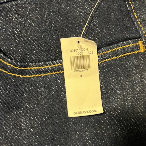 Brand New Old Navy Dark Wash Shorts - Picture 3 of 4